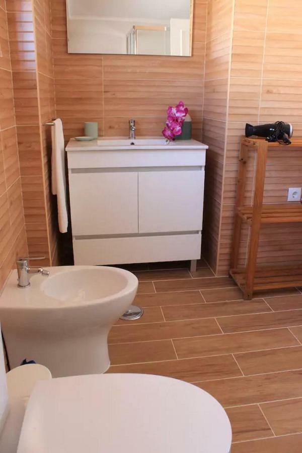 Lovely Apartment In The Center Of Aveiro Exterior photo